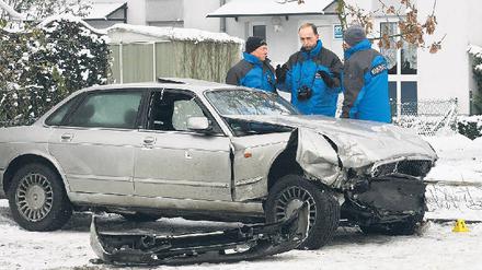 Tatort Schönfließ. Das Auto des erschossenen Straftäters Dennis J. Foto: ddp