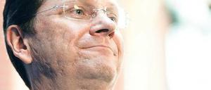 Ganz selbstbewusst. Nach der Klausur der Parteiführung sieht sich Guido Westerwelle als FDP-Vorsitzender gestärkt.