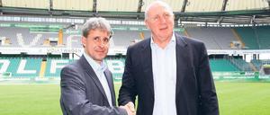 Großer Boss, kleiner Assistent. Wolfsburgs Manager Dieter Hoeneß (rechts) hat seinen früheren Nationalmannschaftskollegen Pierre Littbarski zum VfL geholt.
