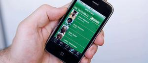 Verpassen Sie Ihren Freunden beim Public Viewing mit unserer iPhone-App die Frisuren der berühmtesten WM-Haarmodelle - Rijkaard, Valderrama und all die anderen.