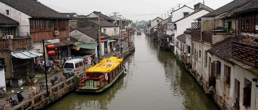 Die Häuser am Kaiserkanal in Suzouh haben weder Heizung noch Toilette.