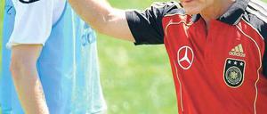 Einen musste es eben erwischen. Bundestrainer Joachim Löw kann nur 23 Spieler mit nach Südafrika nehmen, Andreas Beck verpasste den Kader knapp.