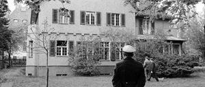 „Sprung in die Finsternis“. Die Bibliothek des Deutschen Zentralinstituts für soziale Fragen der Freien Universität 1970 nach der gewaltsamen Befreiung Andreas Baaders. Foto: Ullstein