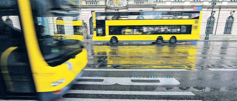 Umsteigeprobleme. Die BVG hat neue Busse gekauft und zugleich ein neues Kassensystem eingeführt. Das allerdings hat seine Tücken. 