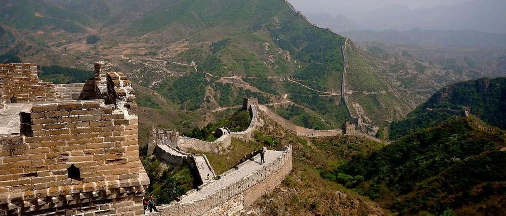 6.000 Kilometer Mauer sollten das Chinesiche Kaiserreich vor Normaden Völkern beschützen.