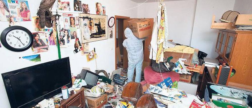 Alles für den Müll. Mietnomaden hinterlassen Wohnungen oft im Chaos. Foto: Caro