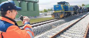 Es funkt. Die Krise hat dem Güterverkehr auf der Schiene zugesetzt, die Straße gewann Marktanteile. Nun geht es für die Bahn wieder voran – doch Deutschland bleibt schwierig. Foto: ZB