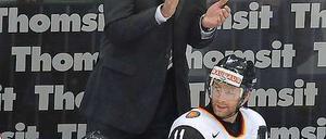 Bundestrainer Uwe Krupp ist guter Dinge und sieht einen Philosophie-Wechsel im deutschen Team.