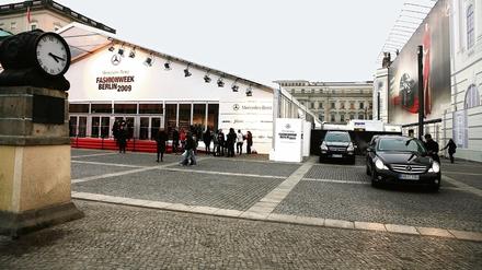 Bebelplatz Fashion Week