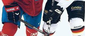 Go west. Daniel Kreutzer (r.) und Kollegen spielen in Gelsenkirchen und Köln. Foto: dpa