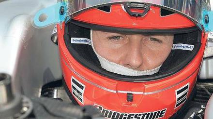 Nachdenklich. Trotz des vierten Platzes ist Michael Schumacher nicht zufrieden. Foto: dpa