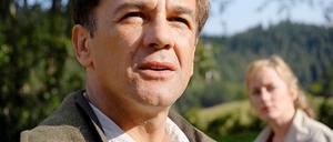Krieg und Gefangenschaft haben auch Max Steiner (Peter Davor) verändert. Seine Frau Liesbeth (Silke Bodenbender) erkennt ihn kaum wieder.