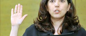 "So wahr mir Gott helfe". Aygul Özkan bei ihrer Vereidigung.