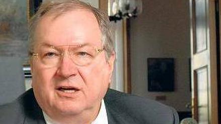 Heinz Buschkowsky (61) ist seit Ende 2001 Bezirksbürgermeister von Neukölln und leitet zugleich die Abteilung Finanzen, Wirtschaft und Sport.