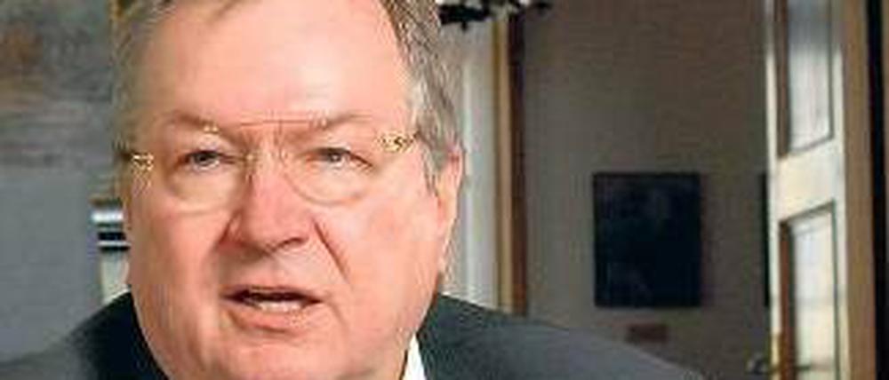 Heinz Buschkowsky (61) ist seit Ende 2001 Bezirksbürgermeister von Neukölln und leitet zugleich die Abteilung Finanzen, Wirtschaft und Sport.
