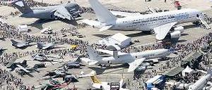 Senat sucht Bodenkontrolle. Die Ila soll dauerhaft in Schönefeld bleiben.