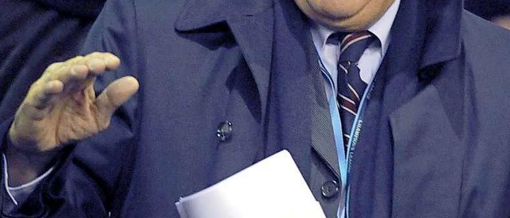 Gérard Houllier ist als neuer Wolfsburg-Trainer im Gespräch.