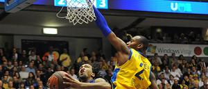 Rashad Wright (hier vor einem Jahr im Spiel bei Maccabi Tel Aviv) soll Albas Angriff nach überstandener Verletzung wieder ordnen.