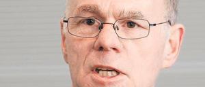 Klare Meinung. Lammert war zu Gast an der Paul-Natorp-Schule in Friedenau. Foto: dpa