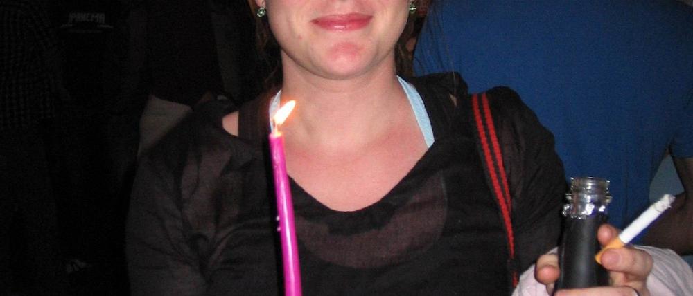 Elana-grins