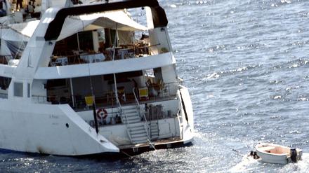 Yacht