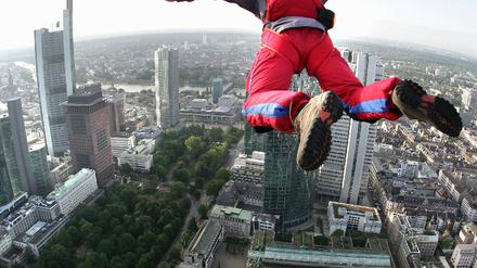 070731basejumper