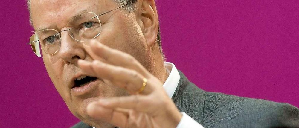 SPD-Spitzenkandidat Peer Steinbrück verspricht niedrigere Strompreise und ein Ende des "Wirrwarrs" und "Kompetenzgerangels" in der Energiepolitik. Am Donnerstag stellte er seine Vorstellungen für die Energiewende vor.