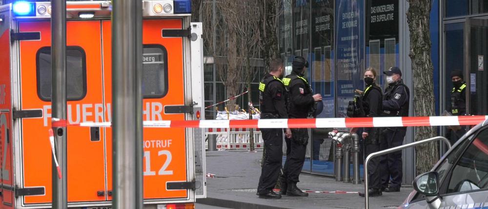 Im Berliner Sony-Center starb am Samstag ein 24 Jahre alter Mann in einem Aufenthaltsraum