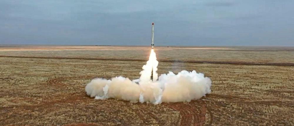 Das russische Verteidigungsministerium verbreitet Bilder einer russischen Iskander-K-Rakete.