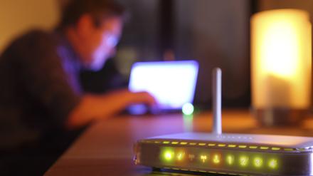 Direkt neben dem Router ist das W-Lan-Signal am besten.