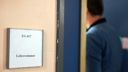 Auf dem Weg ins Lehrerzimmer: Bitte nicht verkriechen.