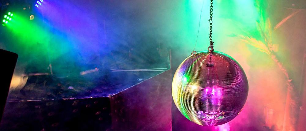 Nicht gut in Corona-Zeiten: Party mit Tanz.