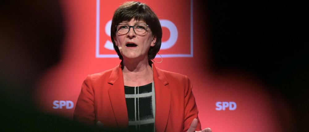 Erklärt Vorschläge für Steuersenkungen für "gefährlich": SPD-Chefin Saskia Esken, hier Mitte Januar in Bremen.