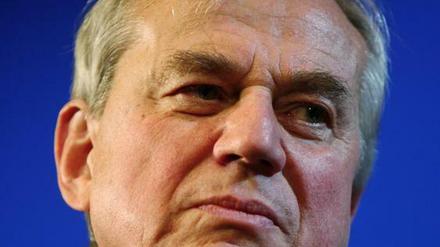 Alterslose Erscheinung. Peter Hamm.