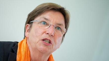 Sabine Seyb vom Verein ReachOut spricht über rechte, rassistische und diskriminierende Vorfälle.
