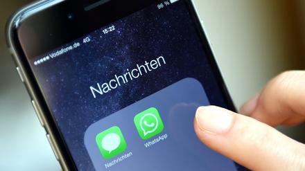 Umstritten: Handynutzung bei Tisch.