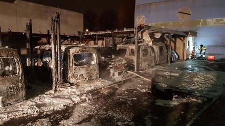 In Neukölln wurden neun Autos des Ordnungsamtes abgefackelt.