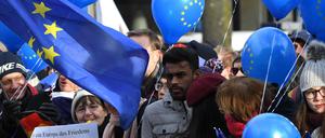 Europa-Luftballons in Aachen bei der Unterzeichnung des deutsch-französischen Vertrags