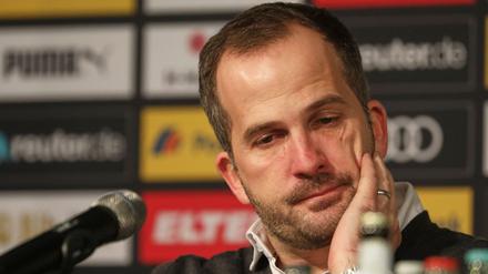 Macht nicht immer Spaß, dieser Job. Augsburgs Trainer Manuel Baum.