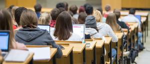 Blick in einen Hörsaal der Uni Tübingen 