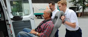 Im Bundesfreiwilligendienst, der den Zivildienst 2011 ersetzt hat, steigen die Abbrecherquoten.