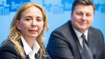 Innensenator Andreas Geisel (SPD) stellt die neue Polizeipräsidentin Barbara Slowik vor.