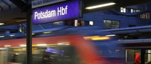 Potsdam Hauptbahnhof - bis 12. März nur mit der S-Bahn erreichbar.
