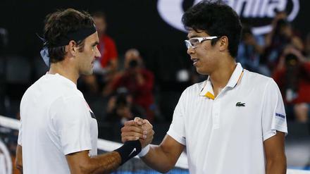 Handshake nach nur 62 Minuten: Für Chung Hyeon endet der Lauf in Melbourne mit Blasen an den Füßen.