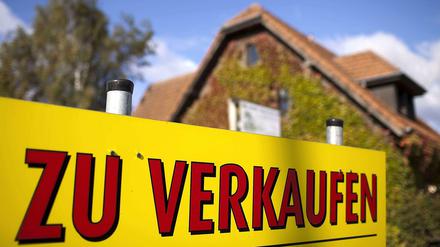 In Pankow leider selten zu sehen: Ein Haus, das zum Verkauf angeboten wird.