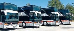 Starke Flotte. Neben ihrem Schienenfernverkehr bietet die Bahn auch zunehmend Fernbus-Verbindungen an. Der Markt verlangt das. 