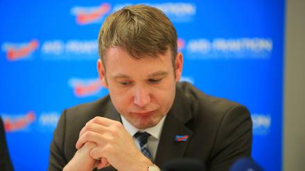 Der AfD-Fraktionsvorsitzende Andre Poggenburg während einer Pressekonferenz im Landtag in Magdeburg.