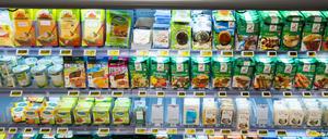 Vegetarische Produkten im Supermarkt. Der Europäische Gerichtshof hat entscheiden, ob rein pflanzliche Produkte Begriffe wie Butter und Käse im Namen tragen dürfen.