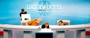 Letzte Vorbereitungen im Studio in Berlin-Adlershof: Ab 20.15 Uhr treten hier Peer Steinbrück und Angela Merkel im TV-Duell gegeneinander an.