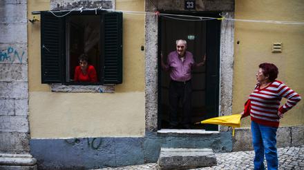 Das Migranten- und Ausgehviertel Bairro Alto in Lissabon feierte vor zwei Jahren seinen 500. Geburtstag. Serginho, der Held in Luiz Ruffatos neuem Buch trifft hier auf Fluchtgeschichten aus aller Welt.